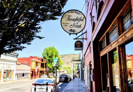 The Thoughtful Nest, Yreka, Siskiyou